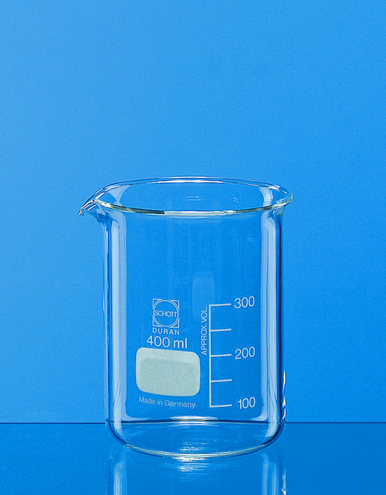Bægerglas 800 ml m. hældetud
